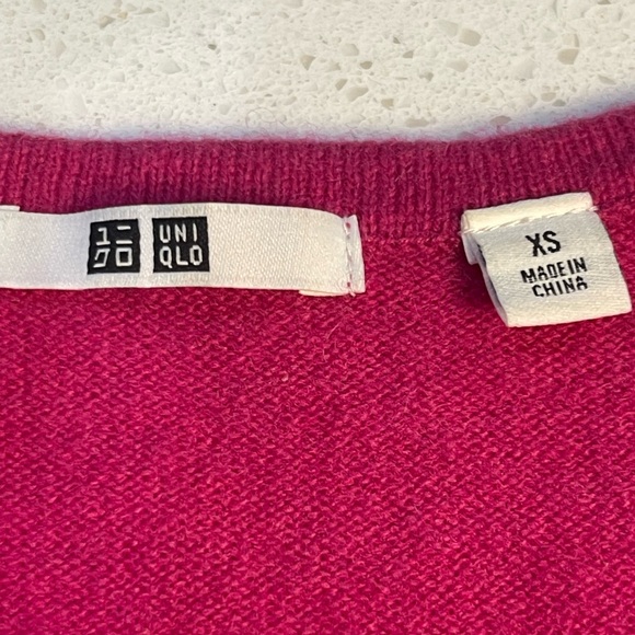 Uniqlo Women's Crewneck Sweater - Bright Fuchsia Pink - Picture 2 of 6